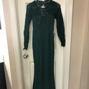 Backless formal gown